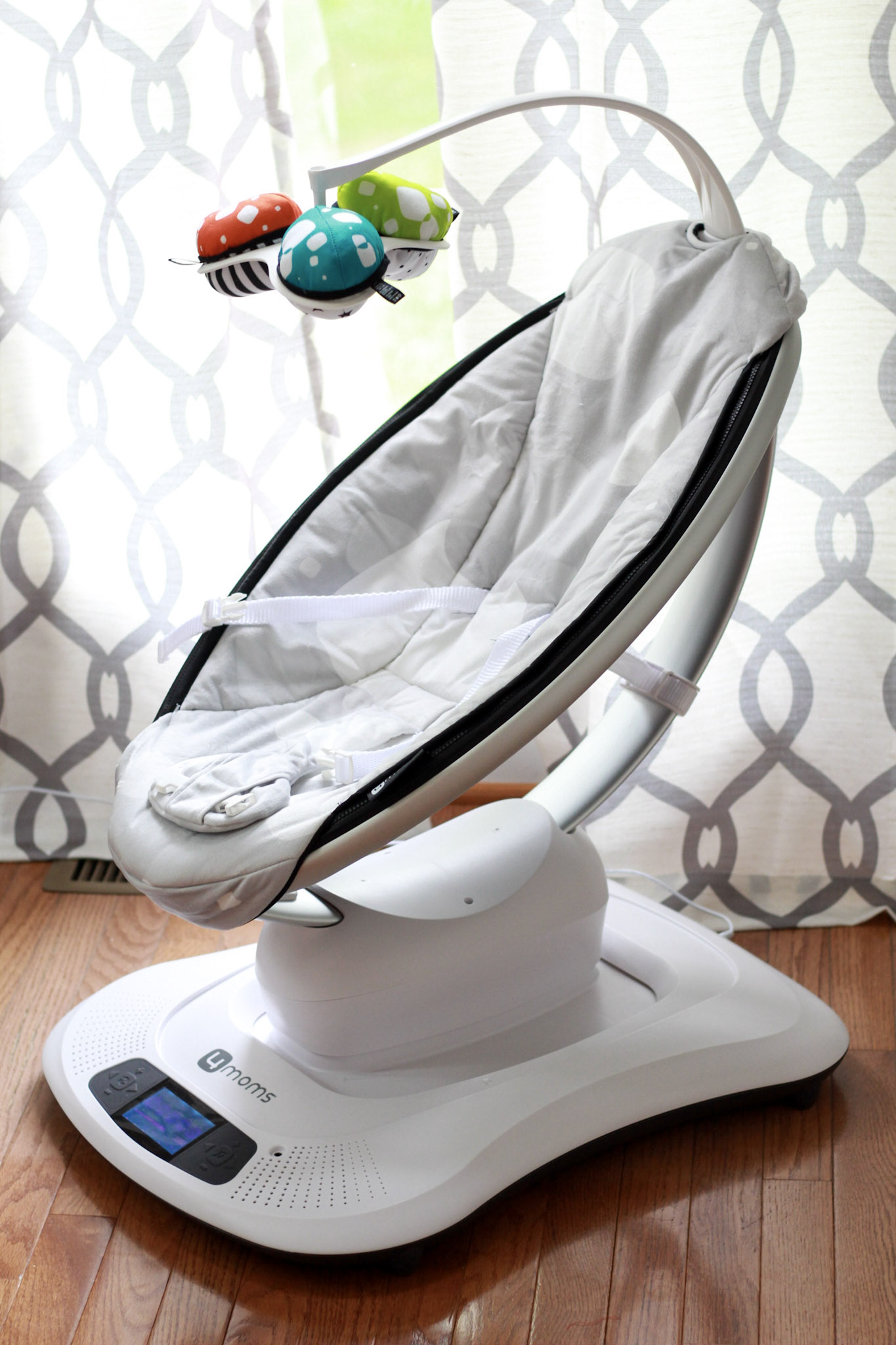 4moms mamaroo best swing